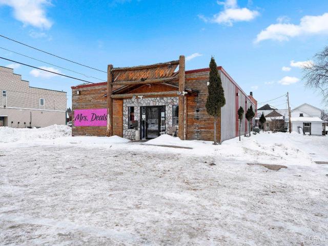 Commercial for sale in Iron Mountain, Michigan
