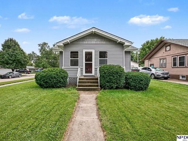 House for sale in Valley, Douglas County