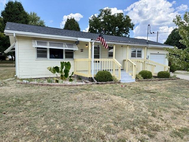 House for sale in Fair Play, Missouri