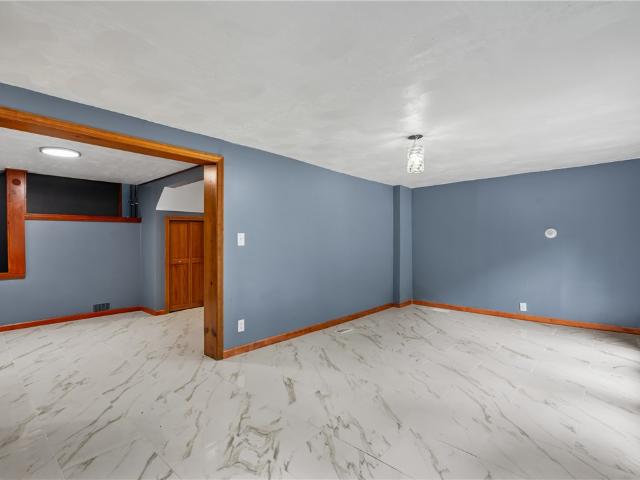 House for sale in Aleppo, Pennsylvania