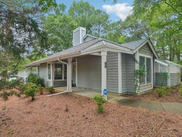 Townhouse for sale in Chapel Hill, North Carolina