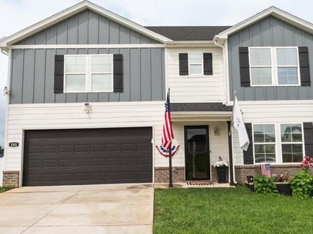 House for sale in Cecilia, Kentucky