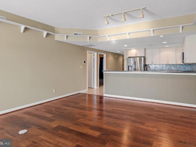Condo for sale in Crisfield, Maryland