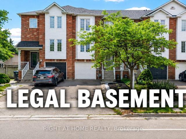 Townhouse for sale in Woburn, Ontario