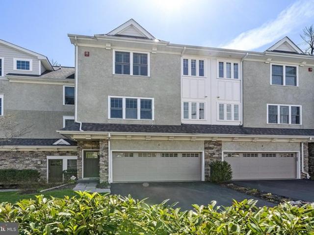 Townhouse for sale in Ardmore, Pennsylvania
