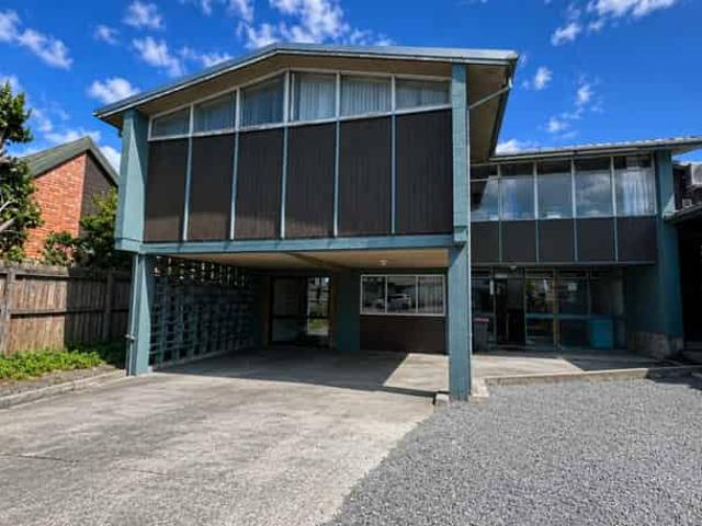 House for rent in Chaslands, Canterbury