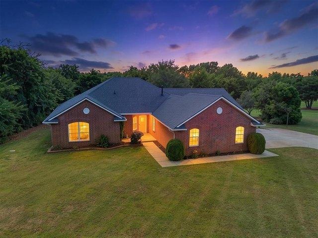 House for sale in Mustang, Oklahoma