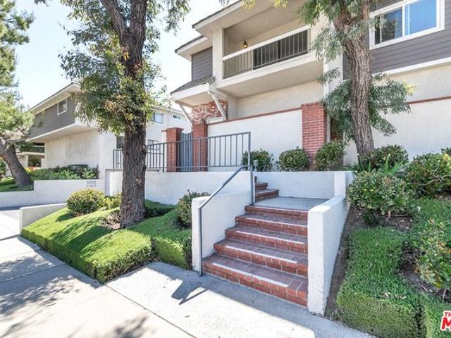Townhouse for sale in Chatsworth Neighborhood Council District, Canoga Park