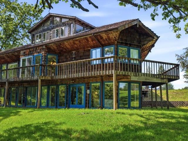 House for sale in Story, Iowa