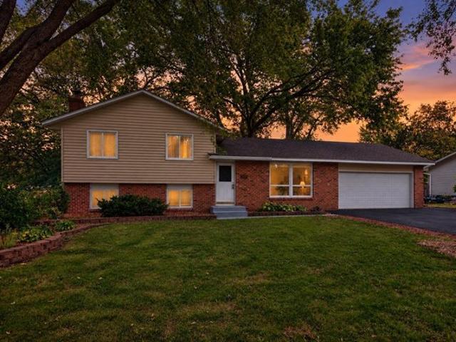 House for sale in Maple Grove, Hennepin County