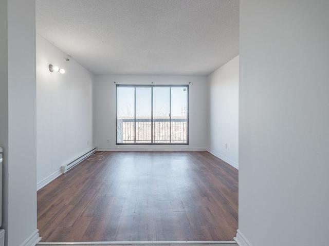 Apartment for rent in St. Leonard's, Quebec