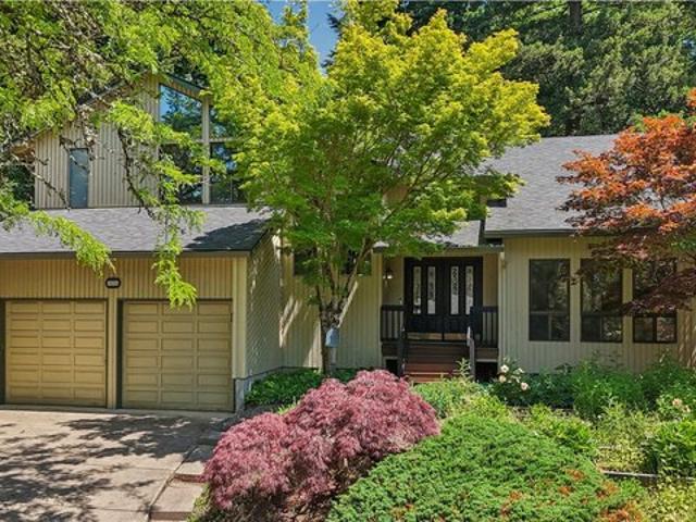 House for sale in Oregonia