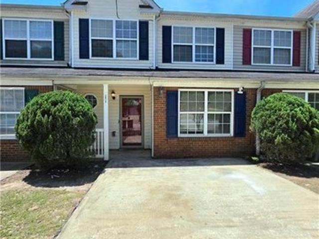 Townhouse for sale in Union City, Georgia