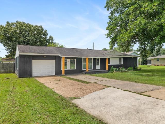 House for sale in Muscle Shoals, Alabama