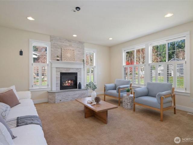 House for sale in Fox Island