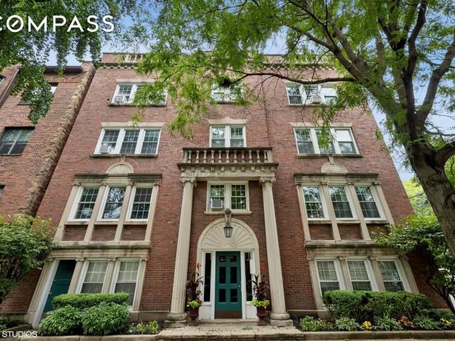 Condo for sale in Oak Park Condo for sale in Oak Park