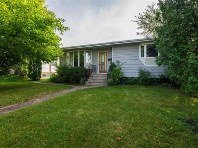 House for sale in Wedgewood, Alberta