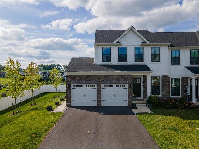 Townhouse for sale in Lehigh, Pennsylvania