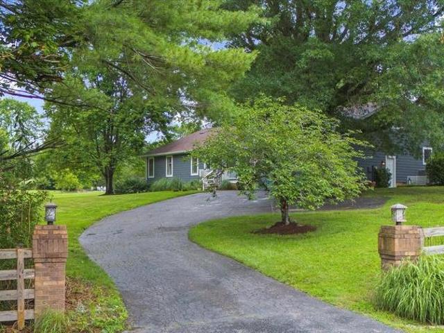 House for sale in Davidsonville