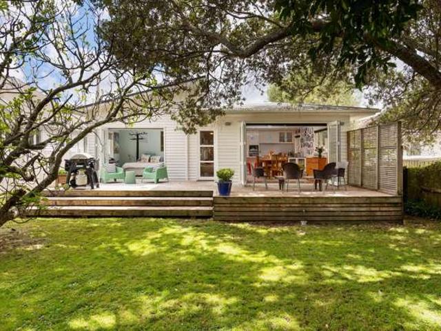 House for sale in Mount Albert, Albert-Eden
