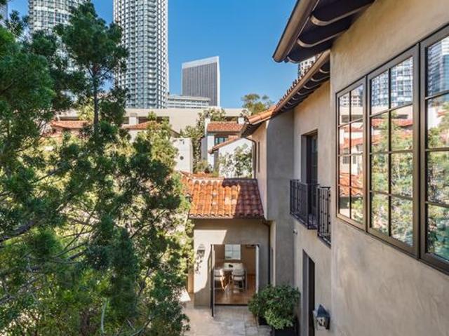Property for sale in Canoga Park, California