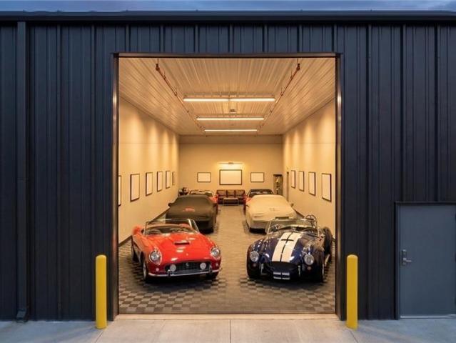 Commercial for sale in Tarrytown, Kansas City