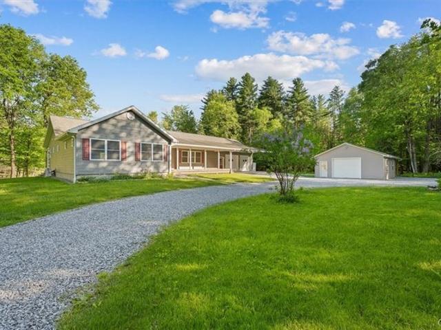 House for sale in Oneida, New York