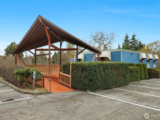 Commercial for sale in Washington