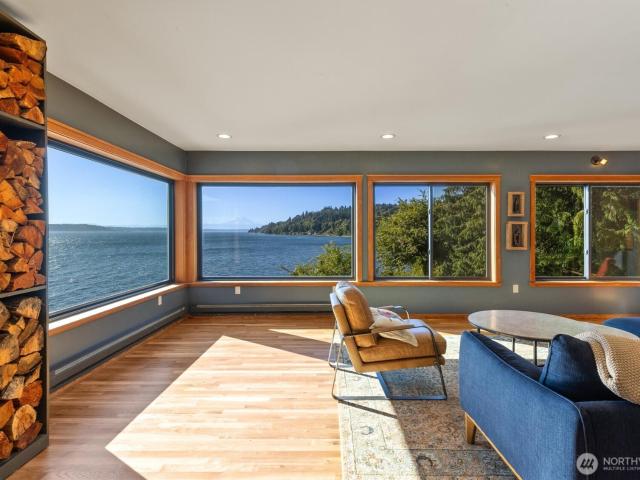 House for sale in Vashon, King County