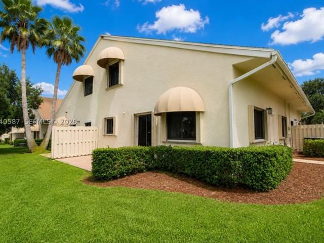 Townhouse for sale in Sunrise, Florida
