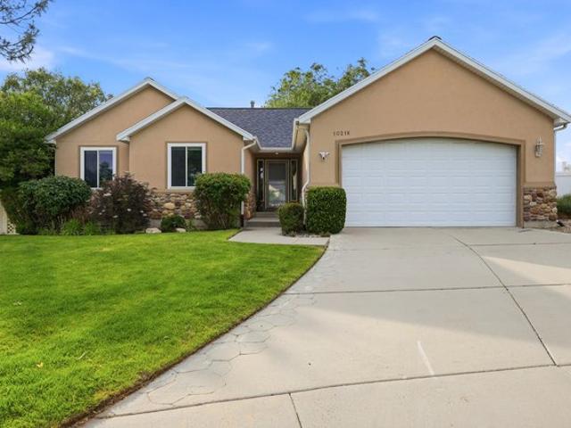 House for sale in Sandy, Utah