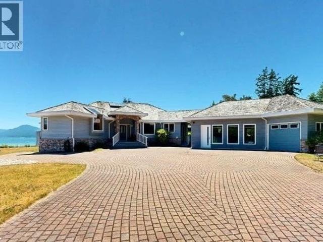 House for sale in Powell River, British Columbia