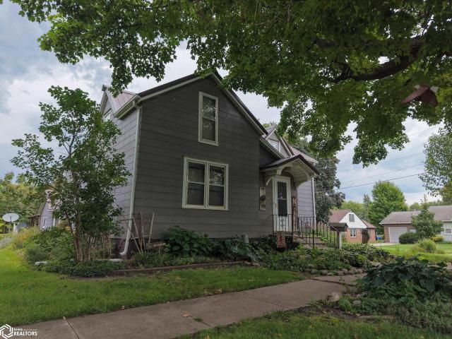 House for sale in Ackley, Iowa