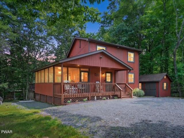 House for sale in Lake Ariel, Pennsylvania