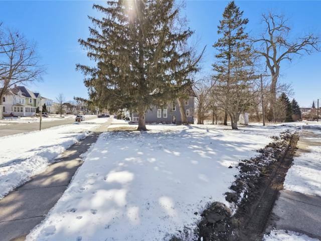 House for sale in Grinnell, Iowa