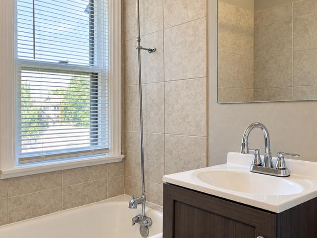 Apartment for rent in Dayton's Bluff, Saint Paul