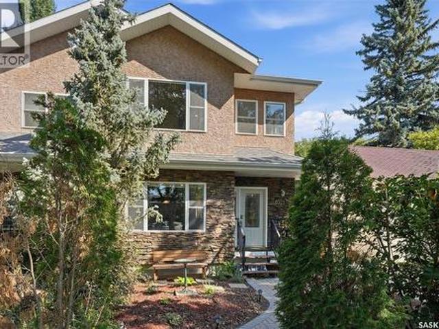 House for sale in Saskatoon, Saskatchewan