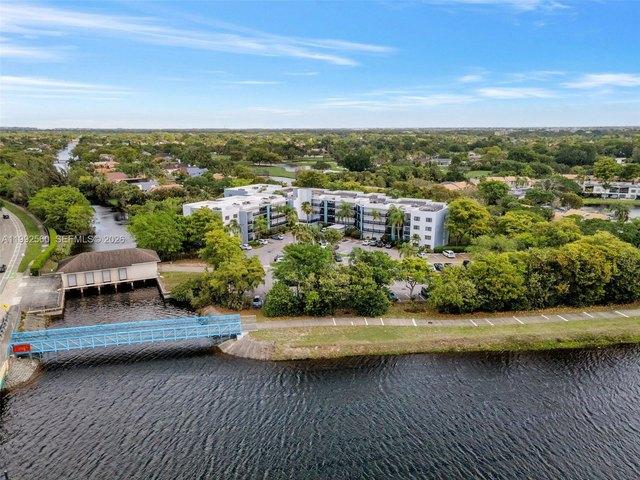 Condo for sale in Plantation, Florida