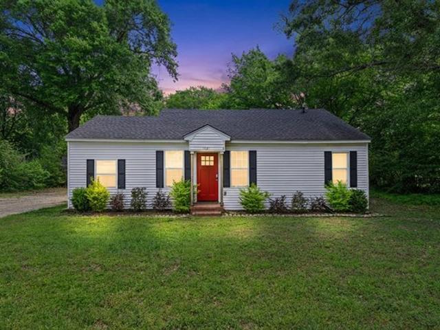 House for sale in Gilchrist, Texas