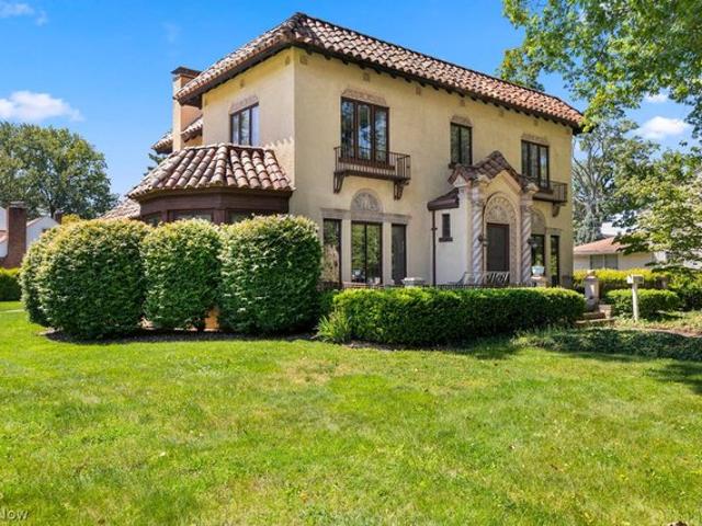House for sale in Elyria, Ohio