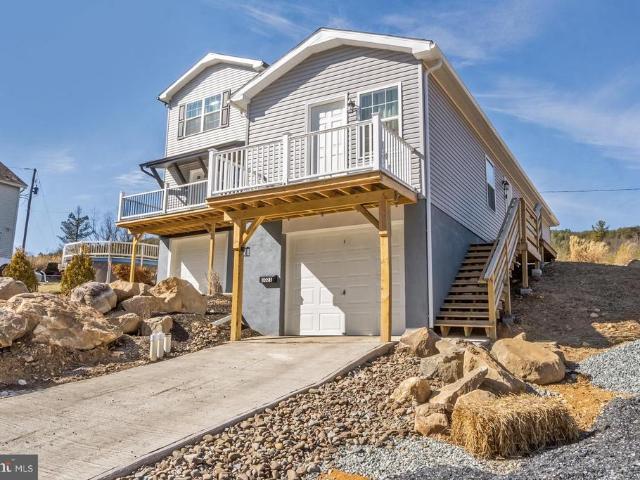 House for sale in Carbon, Pennsylvania