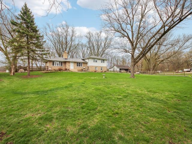House for sale in Mchenry, Illinois