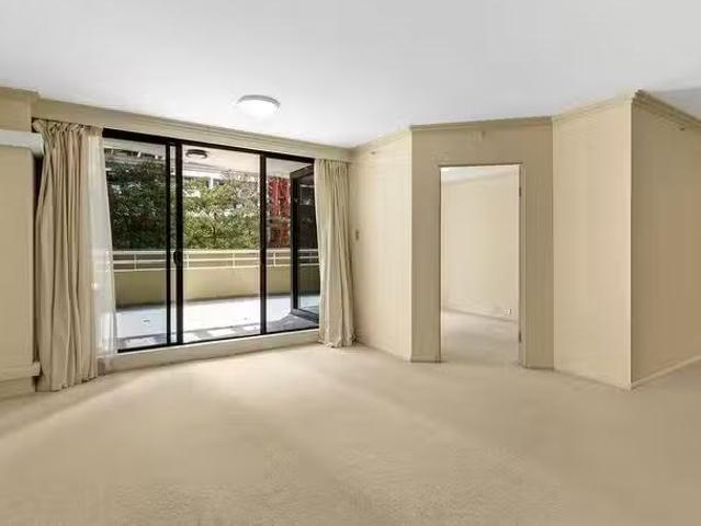 House for rent in Lower North Shore, Sydney