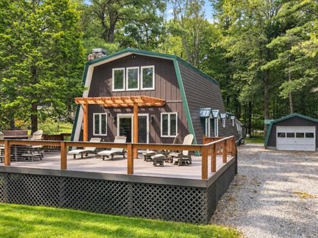 House for sale in Garrett, Maryland