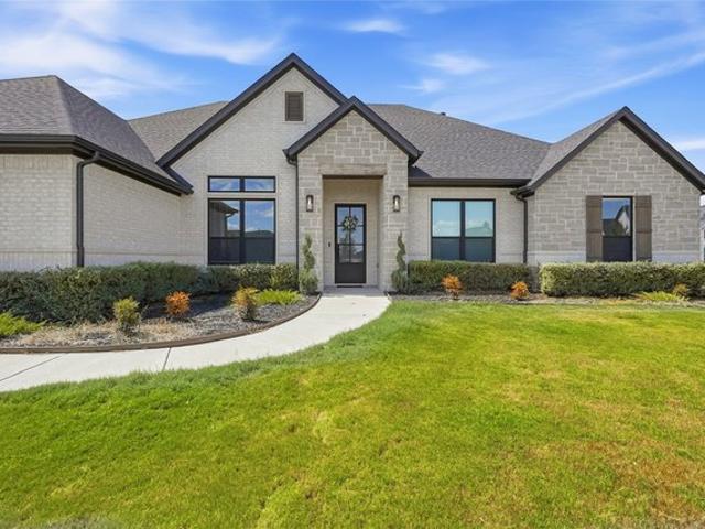 House for sale in Aledo, Parker County