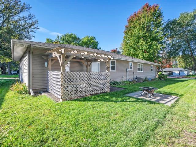 House for sale in Spencer, Clay County