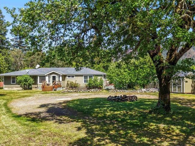 House for sale in Crescent City, California