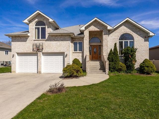 House for sale in Palos Hills, Illinois