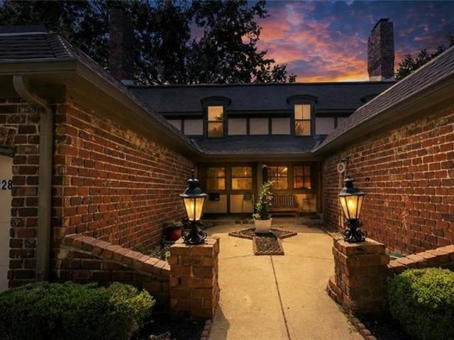 Condo for sale in Kansas
