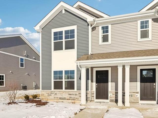 Condo for sale in Union Grove, Wisconsin